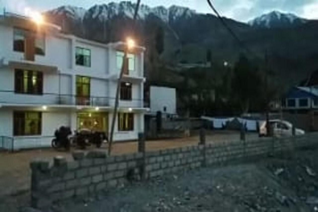 Hotel Suru View Kargil Eksteriør billede